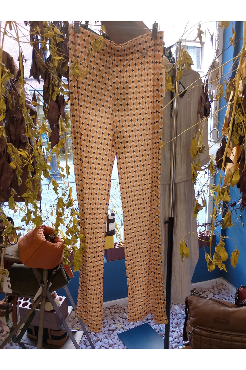 PANTALÓN MANOLITA FALDOTAS